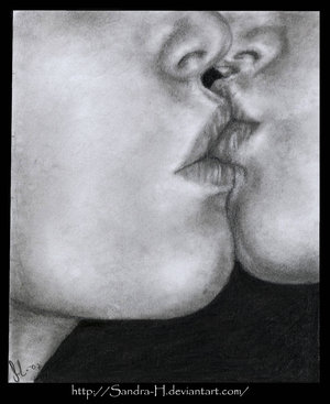 sweet_kiss_by_Sandra_H.jpg